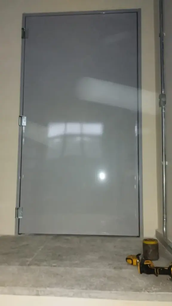 porta corta fogo cinza dupla